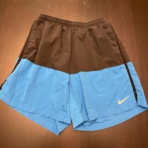 Nike shorts. Size small. Good condition.